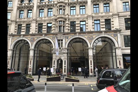 Apple, Regent Street